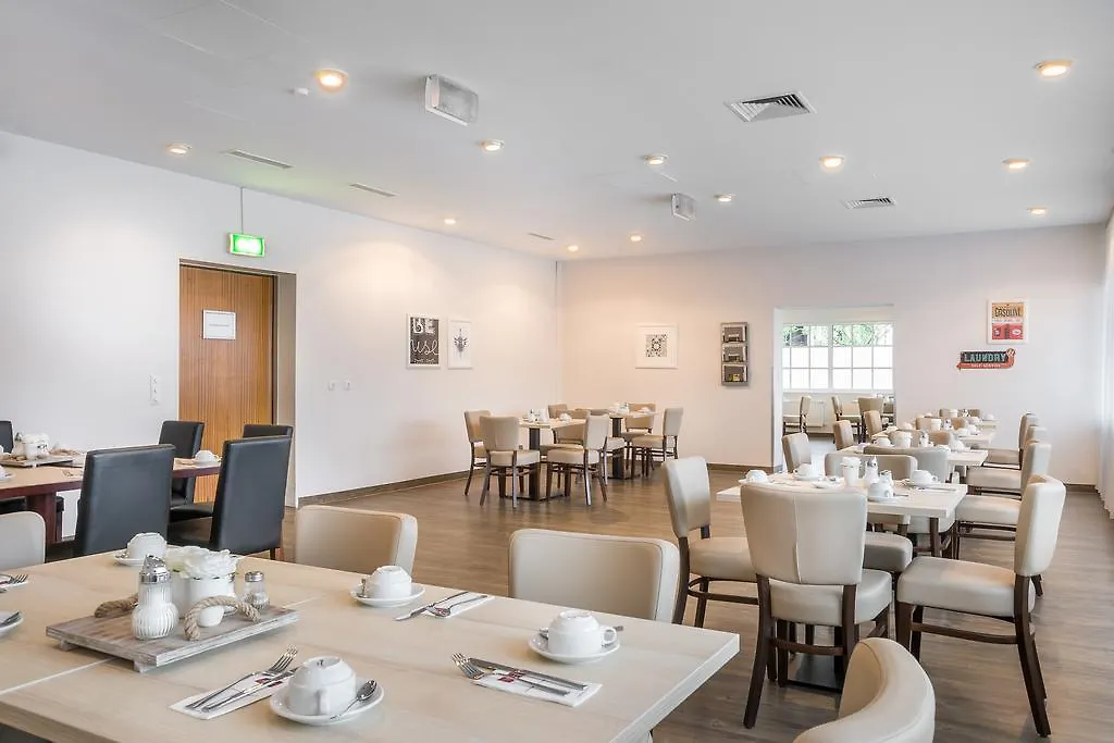Hotel Mariella Cologne